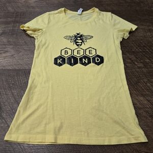 Bella Canvas Yellow Bee Kind Graphic T-Shirt Short Sleeve Tee Shirt Casual Top M